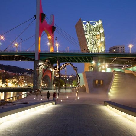 Clasico Y Funcional Vivienda Turistica Centro Bilbao Bilbau Exterior foto