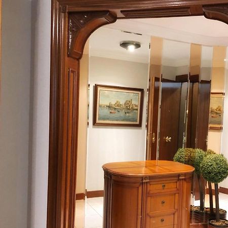 Clasico Y Funcional Vivienda Turistica Centro Bilbao Bilbau Exterior foto